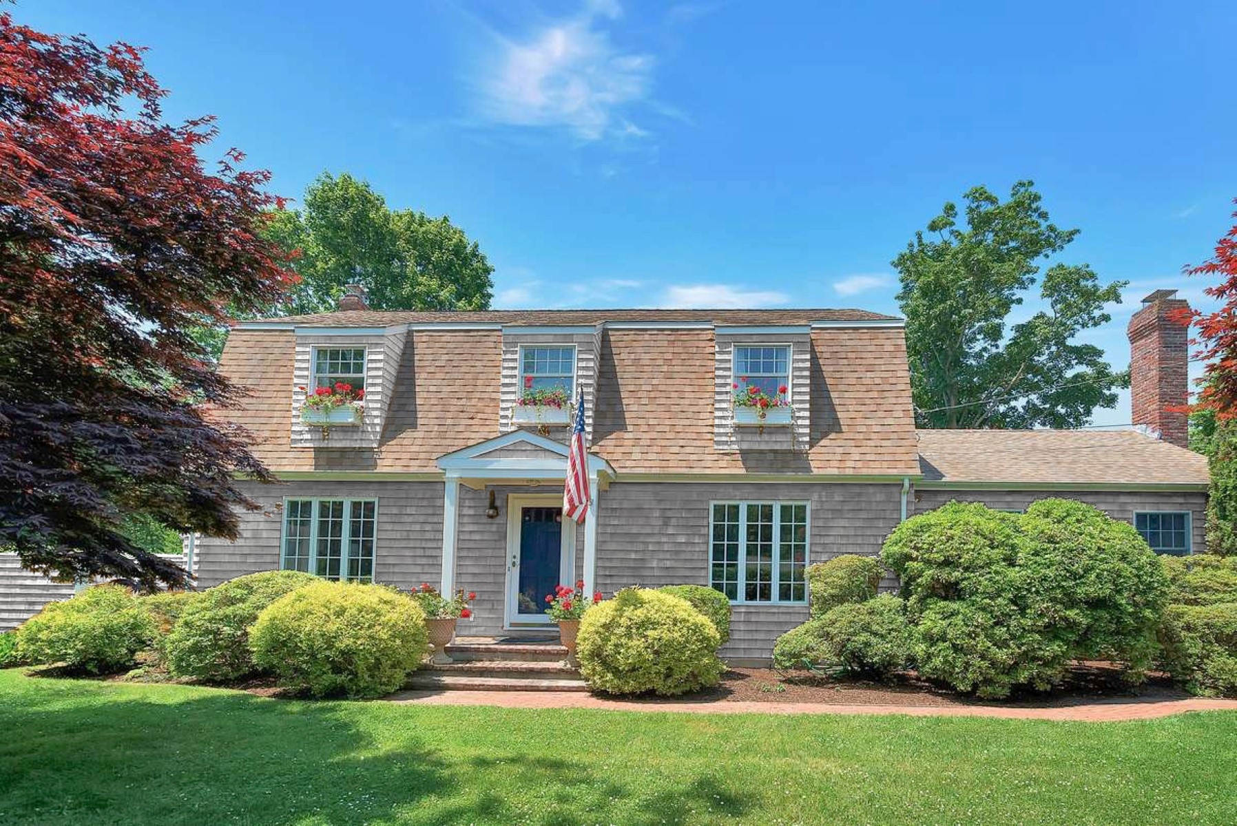 11 Stratton Square, East Hampton, NY 11937 Town & Country Real Estate